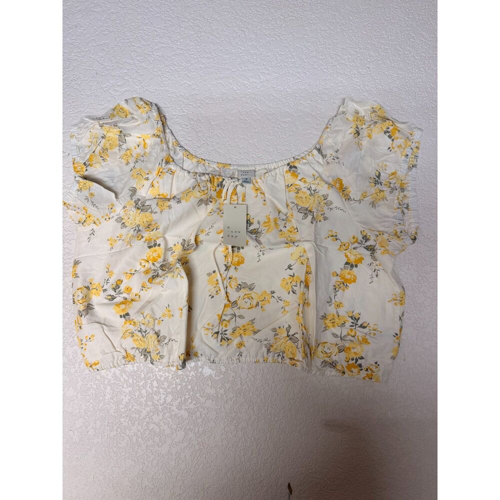 A New Day Yellow Floral Puff Sleeve Cropped Top Size 2X NWT